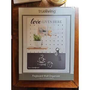 Trueliving Love Lives Her Peg Board Wall Organizer with Chalk Board 11.8" x 15.7